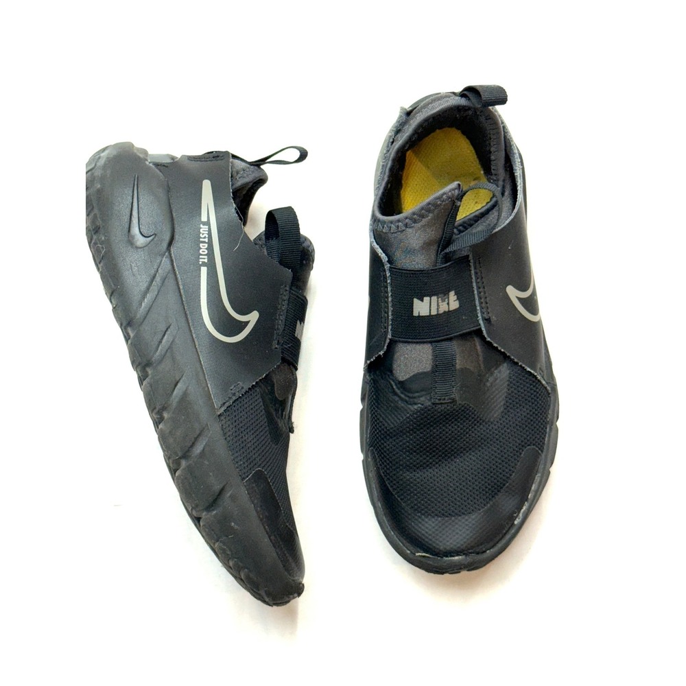 NIKE Flex Runner $45 Boys 3 All Black Slip On No Laces Low Top Sneakers GSBox